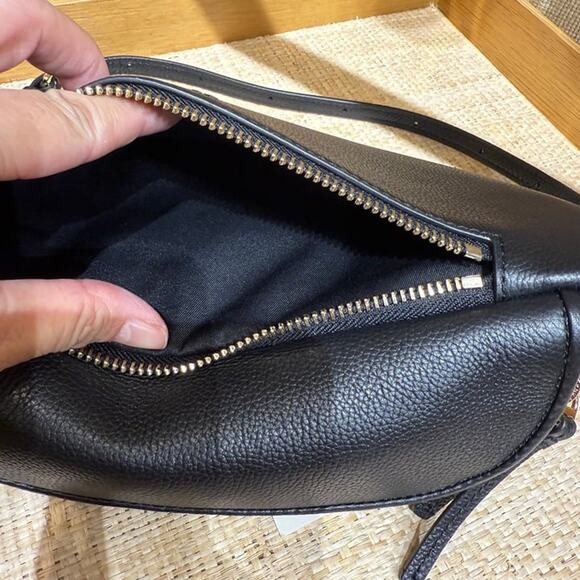 Best price ‼️Tory Burch Thea Belt Bag 165917 Pebbled Leather Black, $390 - Picture 4 of 6